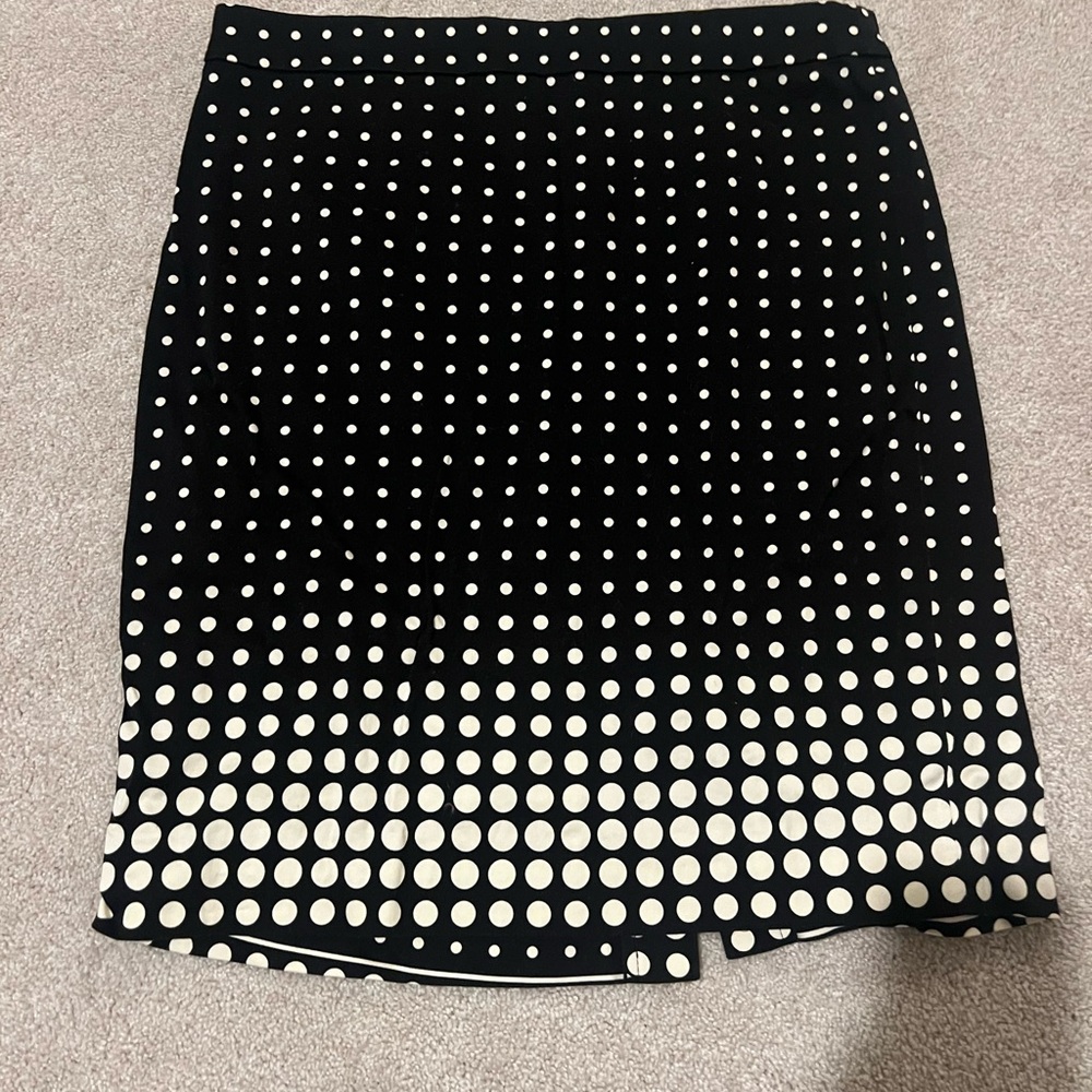 J Crew Pencil Skirt Size 10 Polka Dot black
